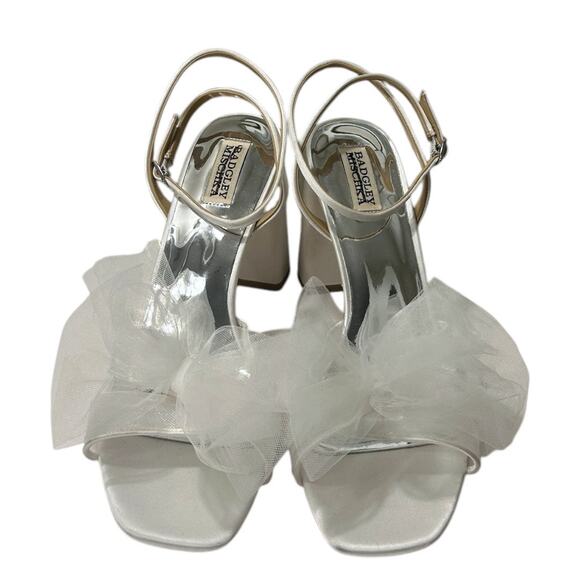 Badgley Mischka Tess Block Heel With Poof Women's 10 Soft White Wedding Prom NEW - Picture 1 of 7